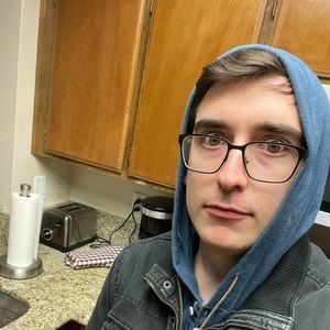 Meet your Posher, Justin